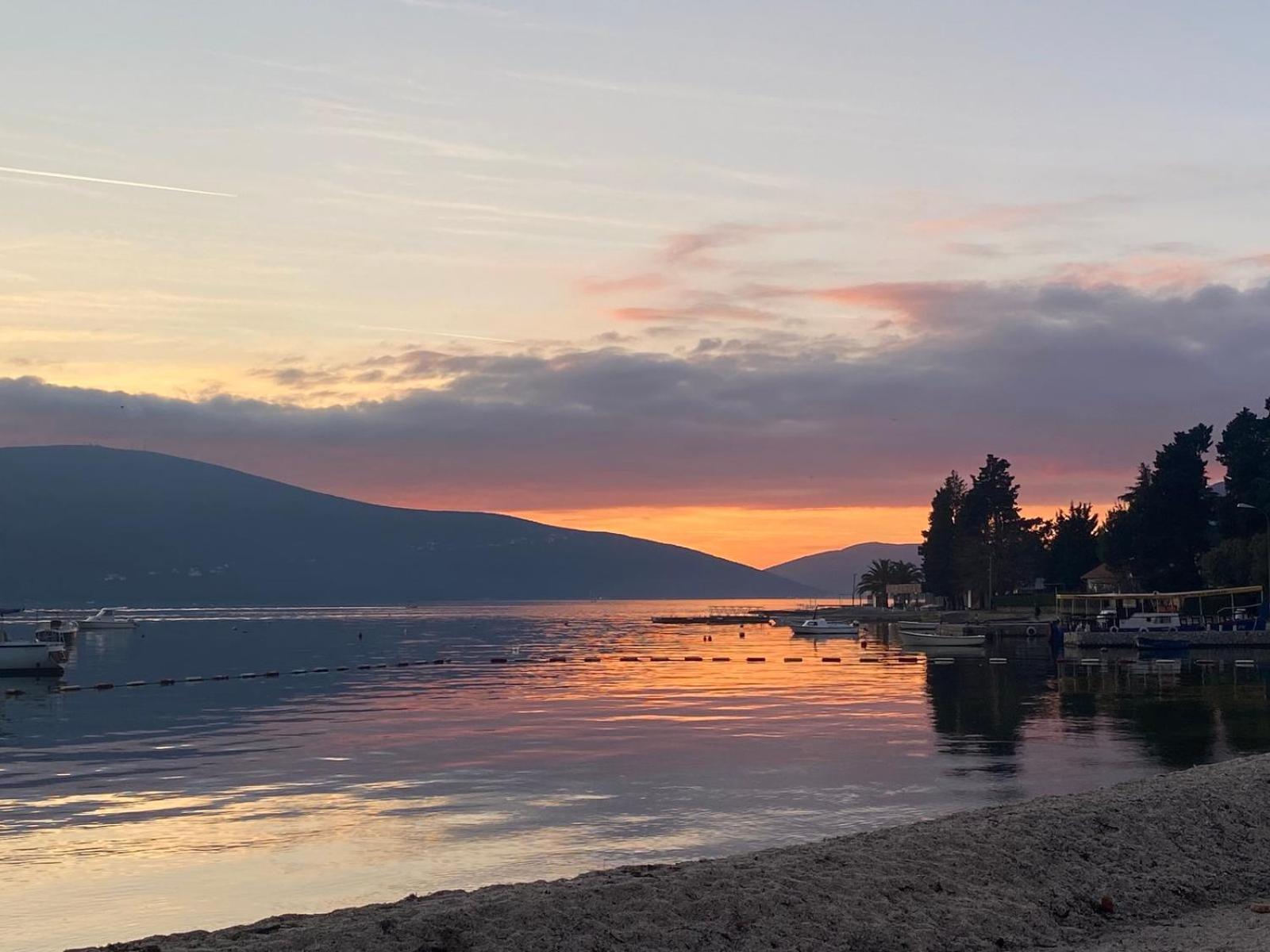 Apartment Casa Sul Mare Tivat Dış mekan fotoğraf